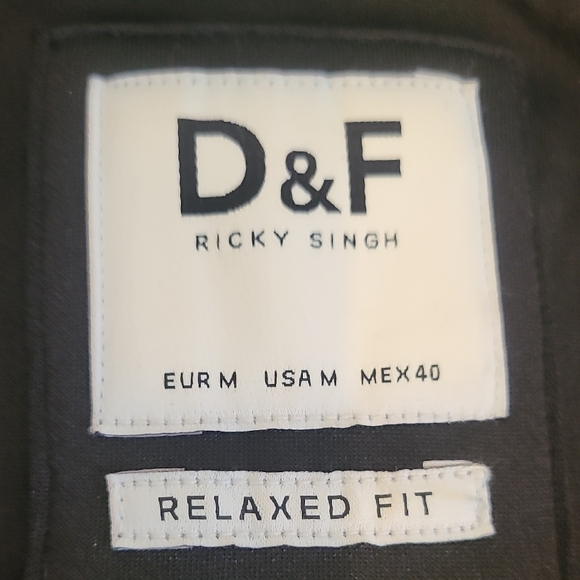 Denim & Flower Black Short Sleeve Shirt - Picture 6 of 8